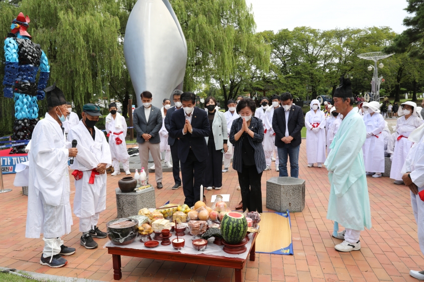 제26회 무주반딧불축제-산의실 솟대세우기 