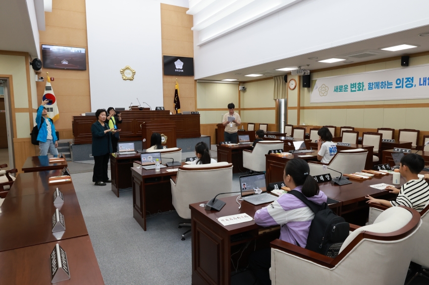 설천초 학생 무주군의회 탐방