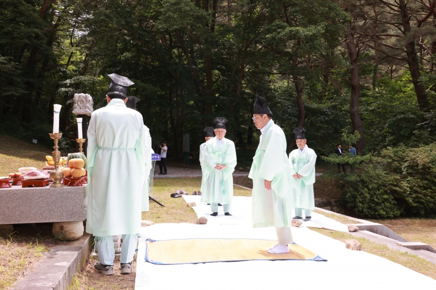 칠연의 총 합동위령제