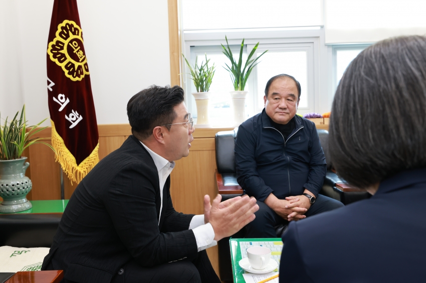 광진구의회 의원 및 직원 무주군의회 방문